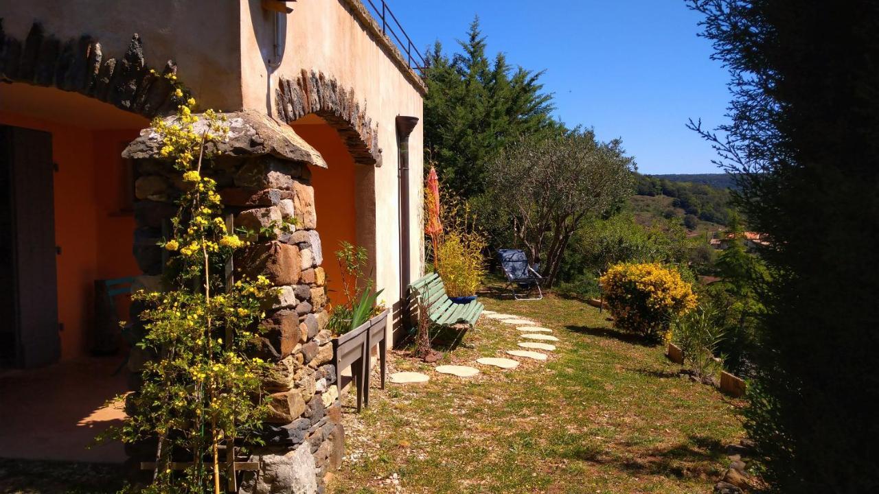 Le Chemin De Lauzieres Hotel Octon Exterior foto